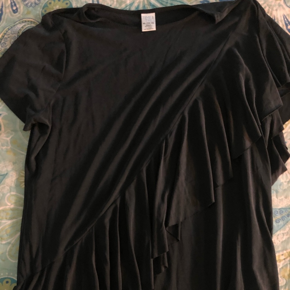 Grey tee asymmetrical